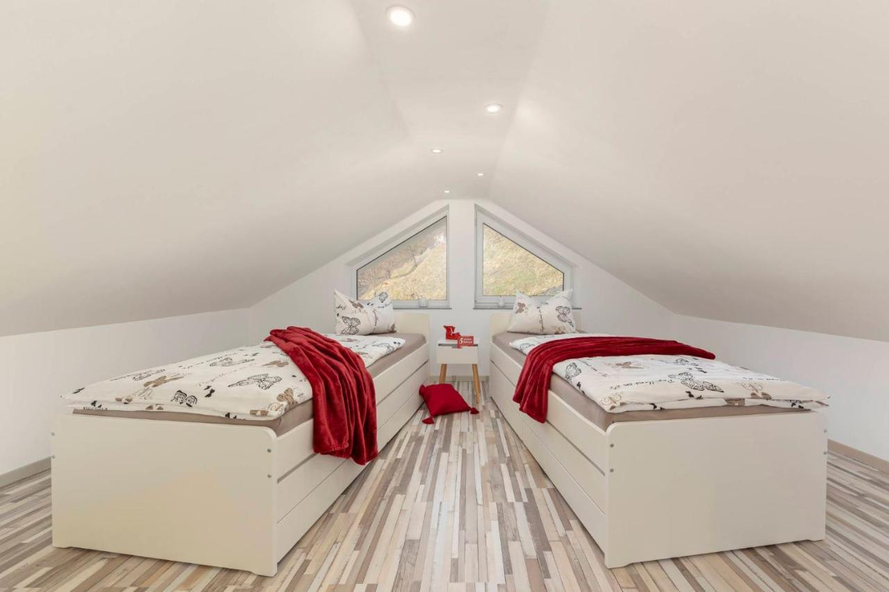 Holiday House Vikend Polzela Luaran gambar